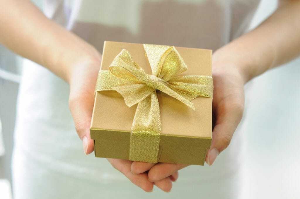 Gift Ideas For A Blind Person, 7 Cool Ideas To Make A blind Person Happy